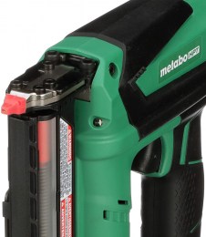 Clavadora de Pines Inalámbrica METABO4